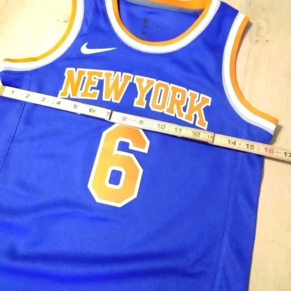 New York Knicks Jersey #6 Porzingas Nike YOUTH Large - Picture 2 of 4